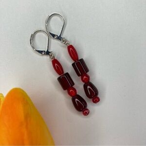 HAND CRAFTED EARRINGS Beaded Glass Dangle Red & Silver Drop NWT